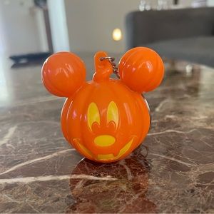 Mickey Pumpkin light up keychain